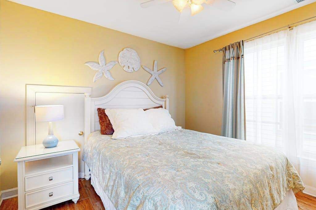 Photo of Bedroom in Sunset Island