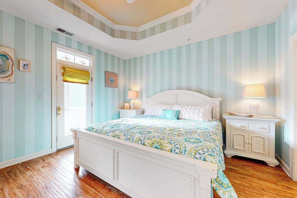 Photo of Bedroom in Sunset Island