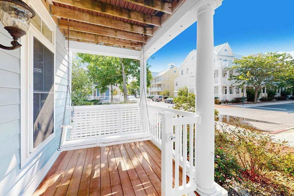 Photo of Patio Balcony in Sunset Island