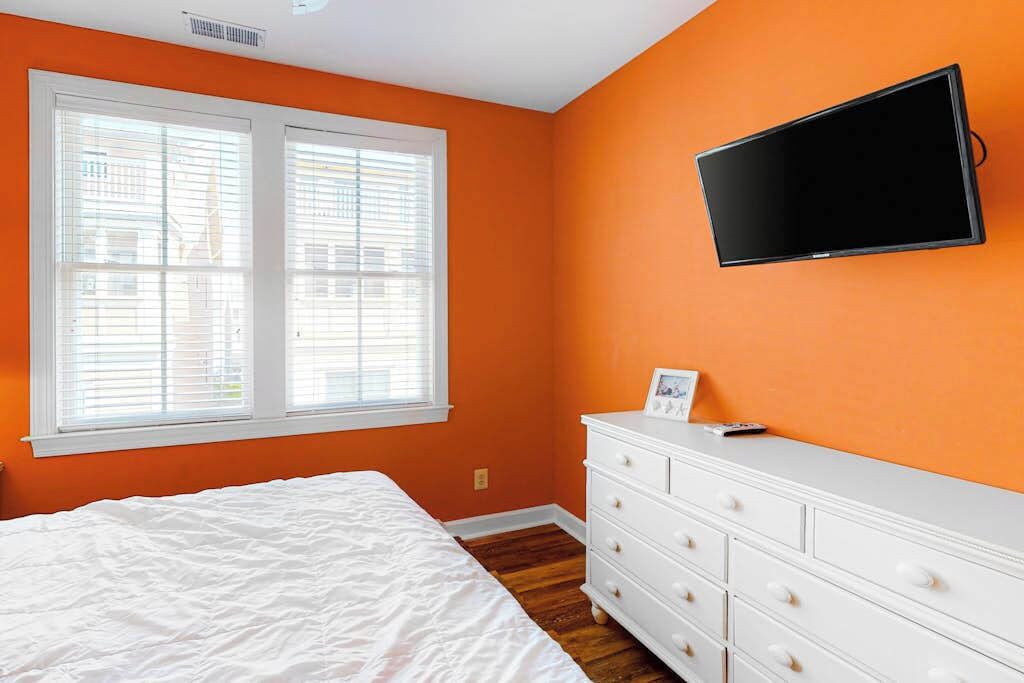 Photo of Bedroom in Sunset Island