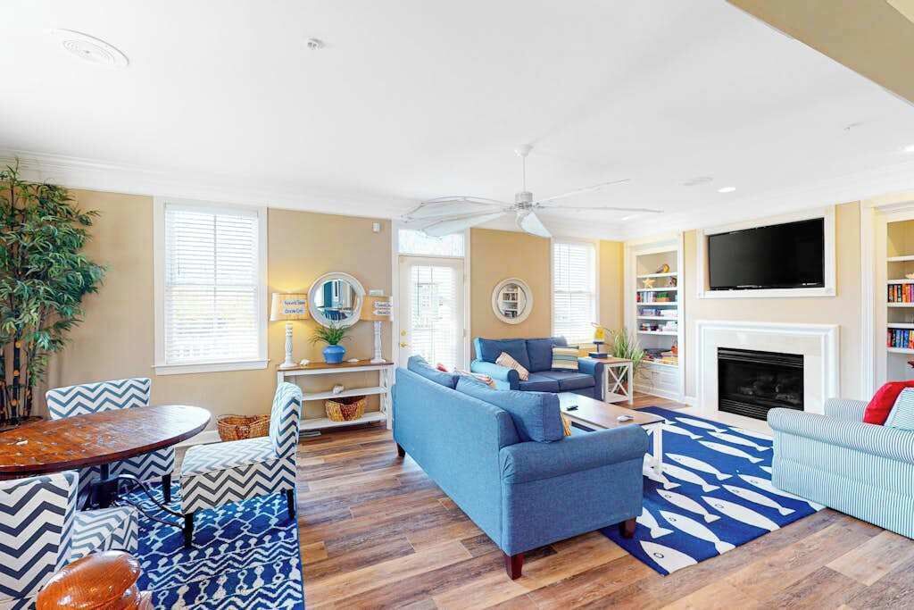 Photo of Livingroom in Sunset Island