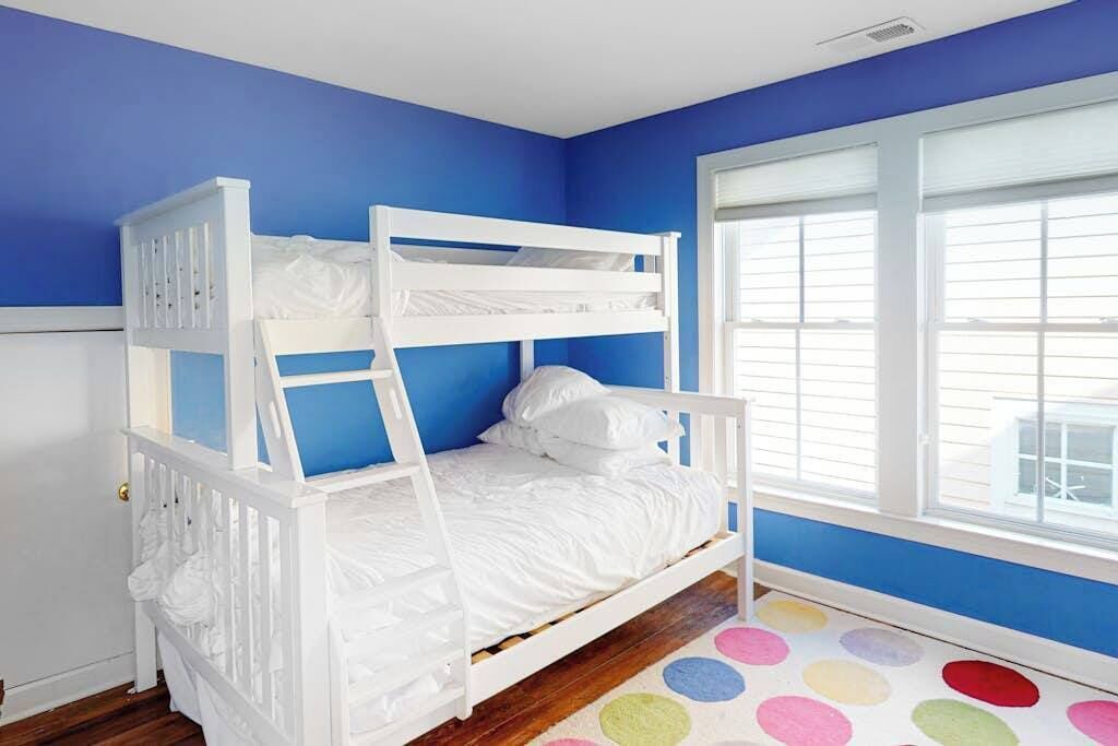 Photo of Bedroom in Sunset Island