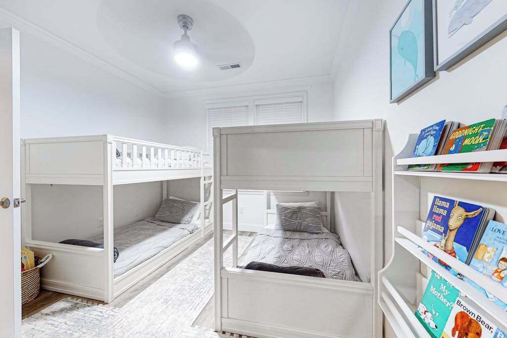 Photo of Bedroom in Sunset Island
