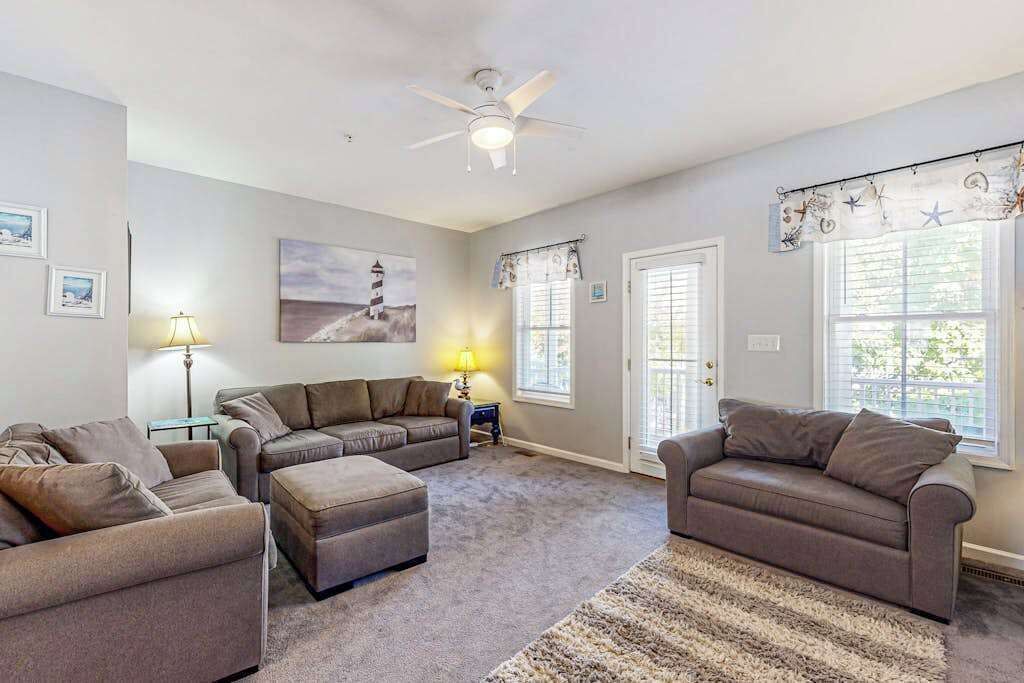 Photo of Livingroom in Sunset Island