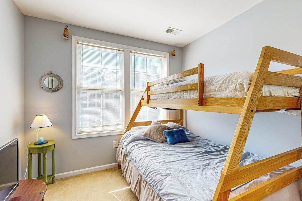 Photo of Bedroom in Sunset Island
