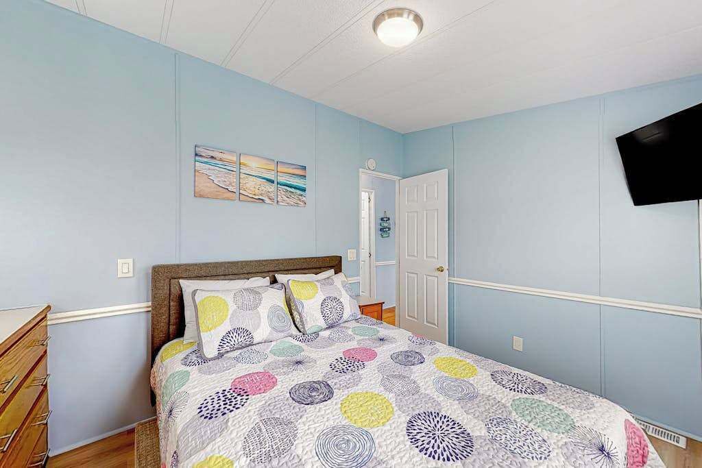 Photo of Bedroom in Assateague Pointe