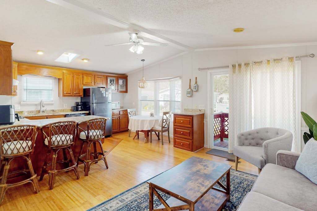 Photo of Livingroom in Assateague Pointe