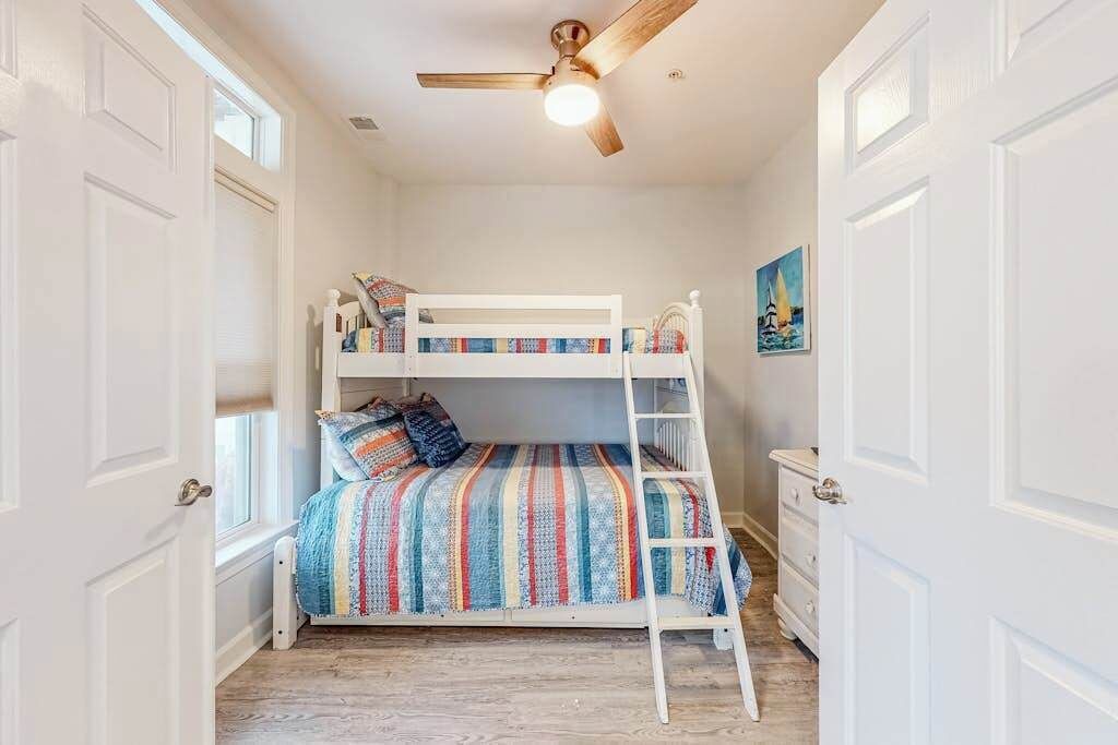 Photo of Bedroom in Sunset Island