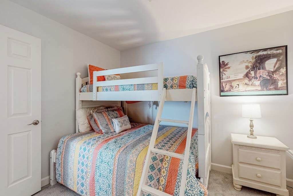 Photo of Bedroom in Sunset Island