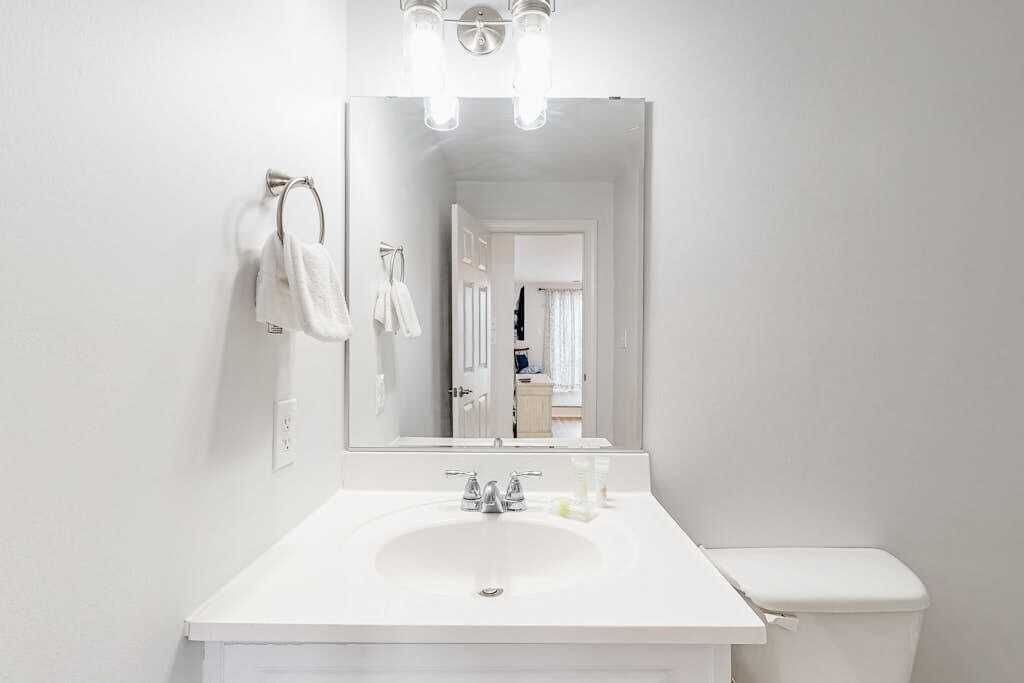 Photo of Bathroom in Sunset Island