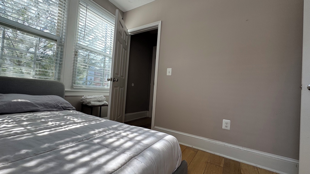 Photo of Bedroom in Anacostia