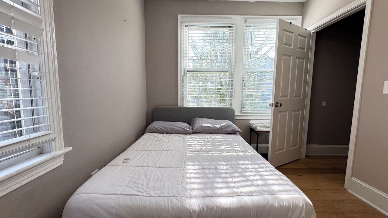 Photo of Bedroom in Anacostia