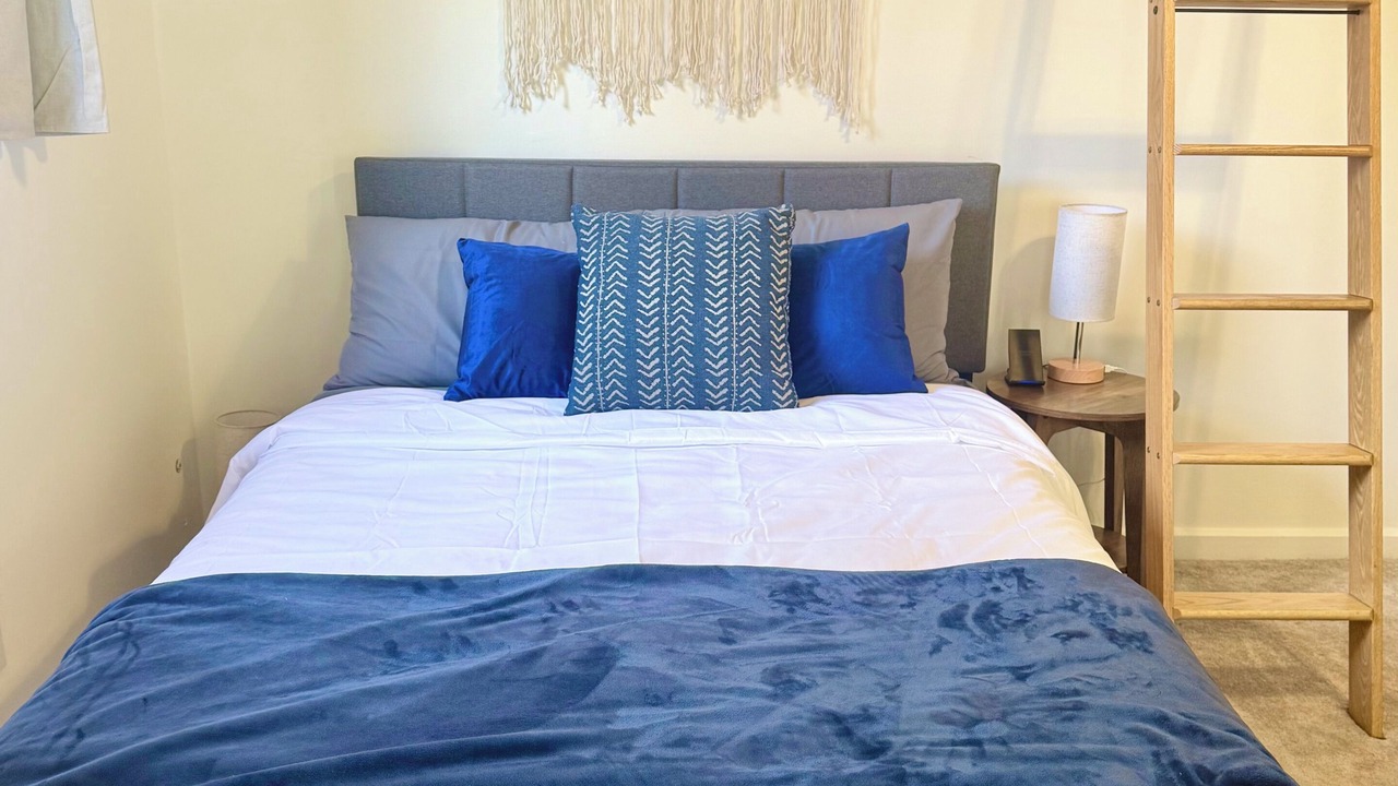 Photo of Bedroom in Mid-Wilshire