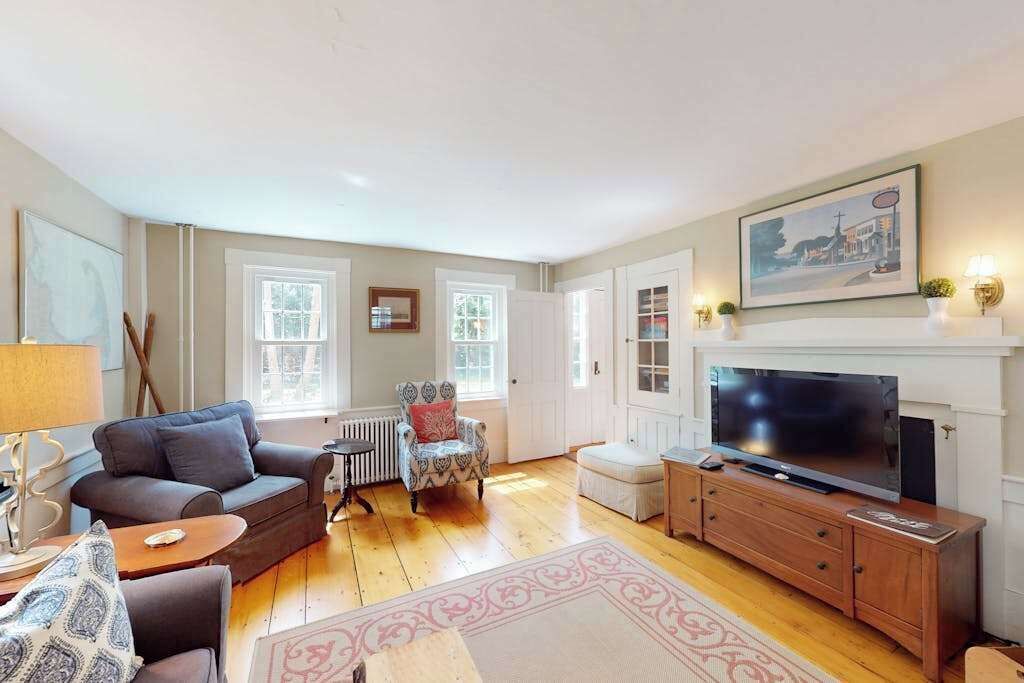 Photo of Livingroom in East Orleans