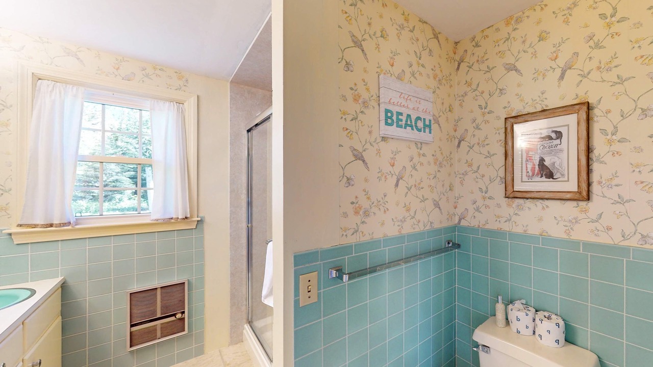 Photo of Bathroom in East Orleans
