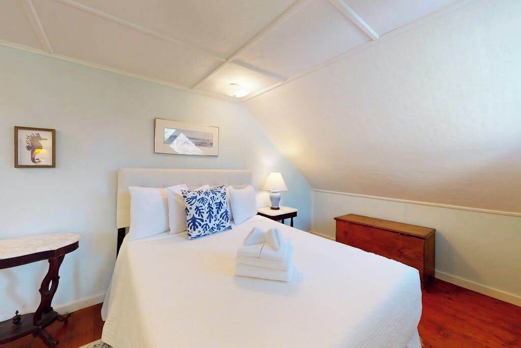 Photo of Bedroom in East Orleans