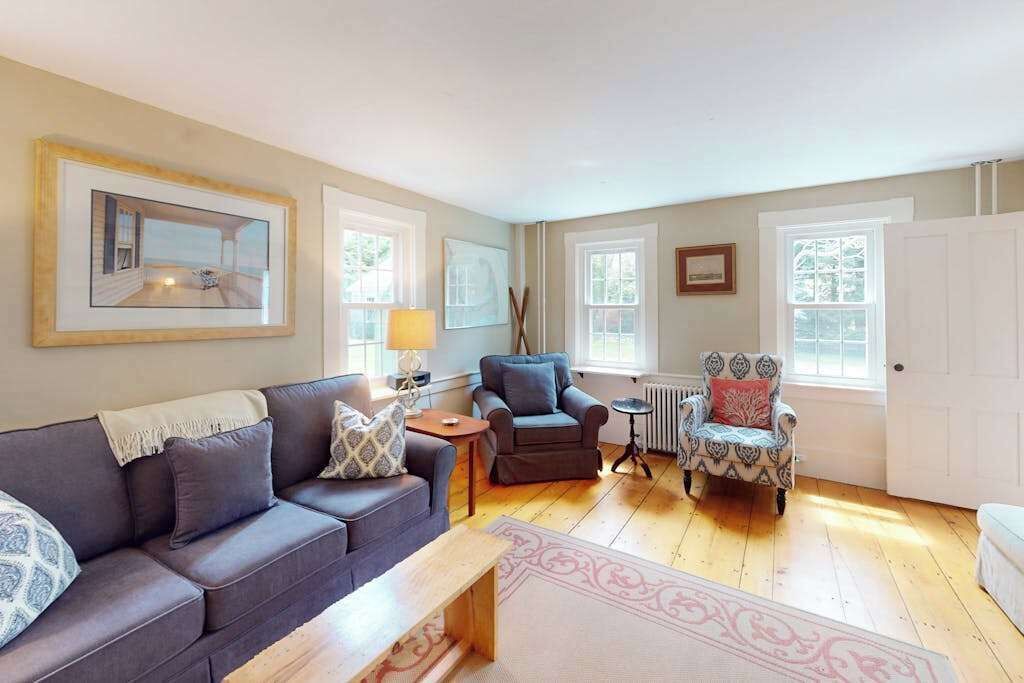 Photo of Livingroom in East Orleans