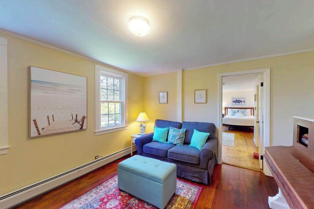 Photo of Livingroom in East Orleans