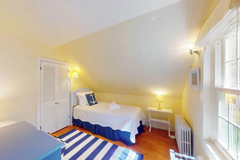 Photo of Bedroom in East Orleans