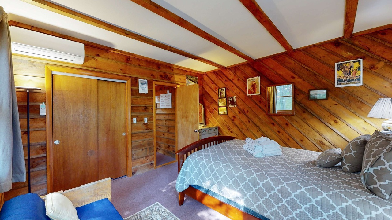 Photo of Bedroom in Wellfleet