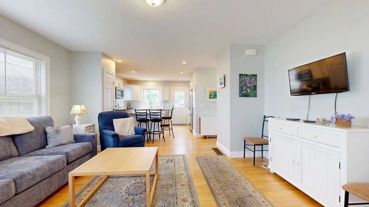 Photo of Livingroom in Teaticket