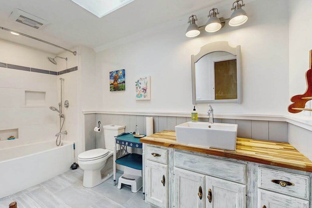 Photo of Bathroom in Brewster