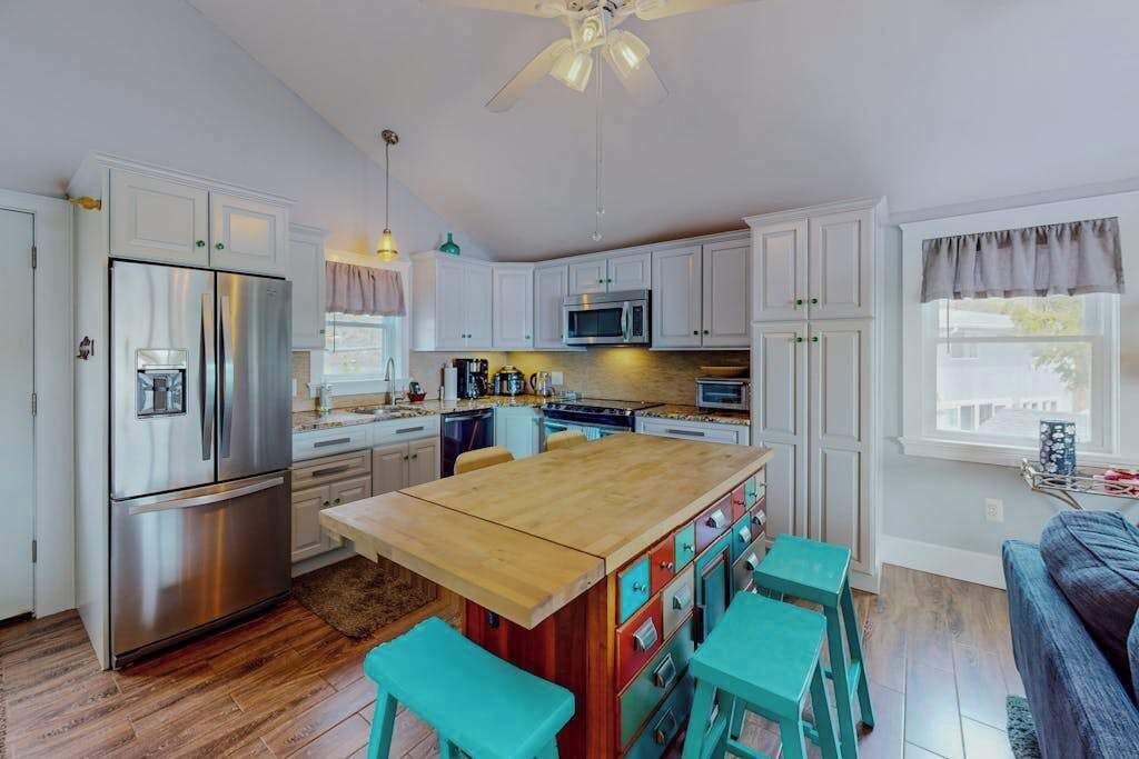 Photo of Kitchen in Ponds of Plymouth