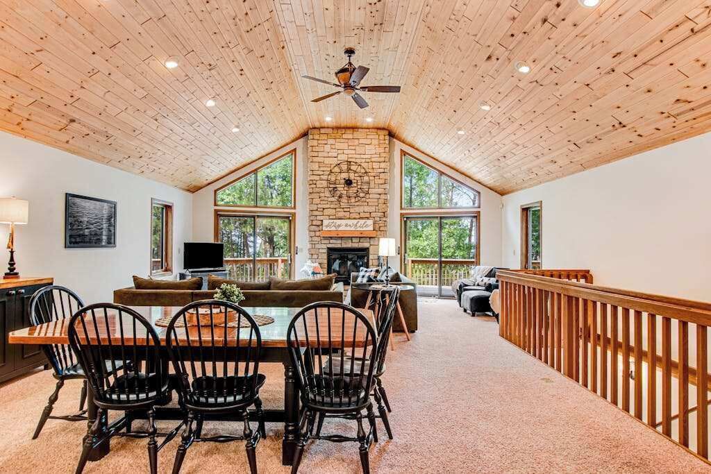 Photo of Livingroom in Nekoosa