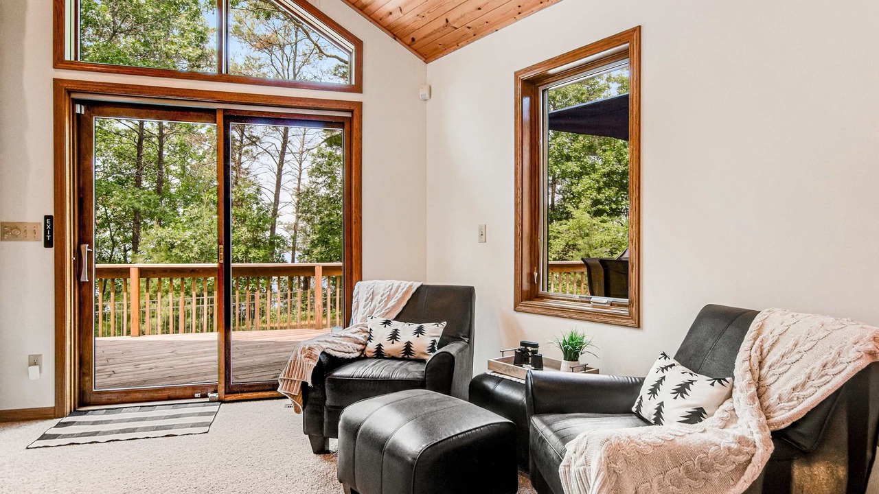 Photo of Livingroom in Nekoosa