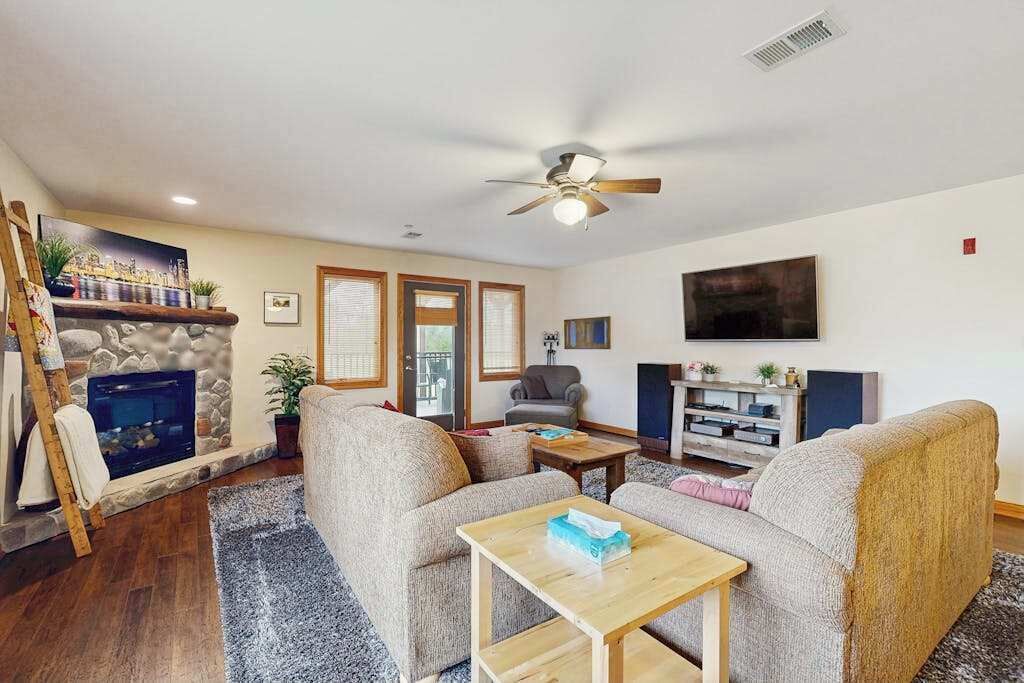 Photo of Livingroom in Arkdale