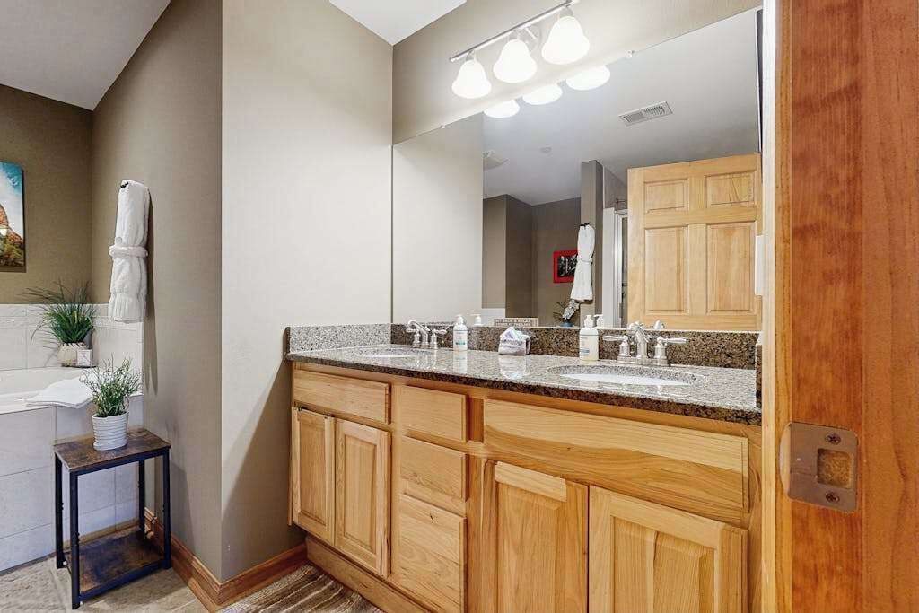 Photo of Bathroom in Arkdale