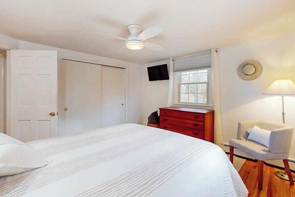 Photo of Bedroom in East Orleans
