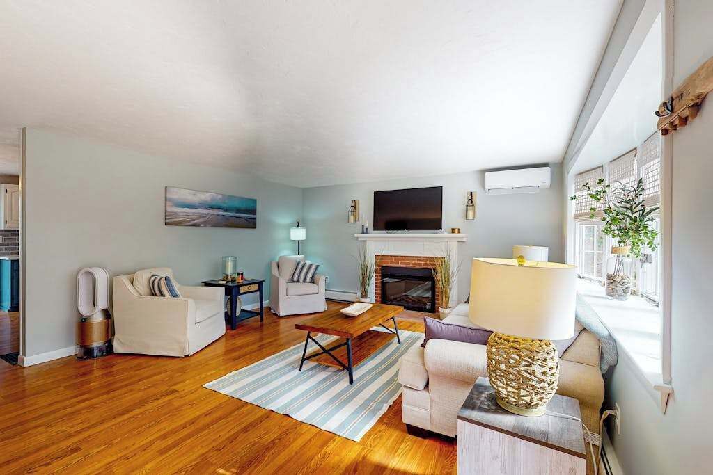 Photo of Livingroom in North Falmouth