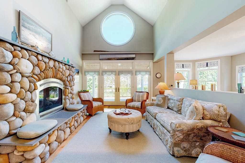 Photo of Livingroom in East Chop