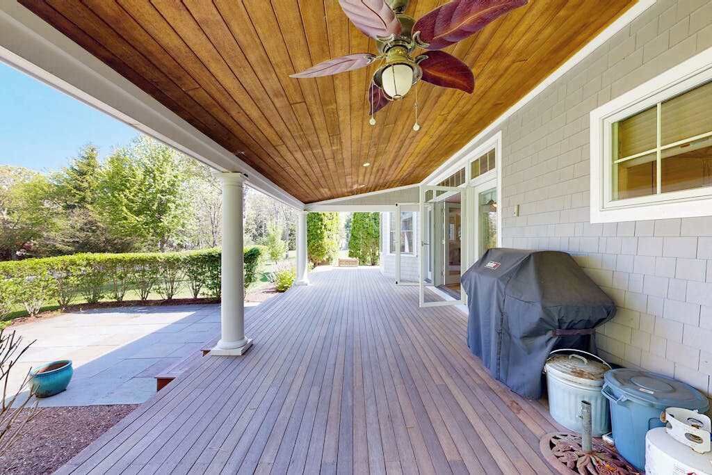 Photo of Patio Balcony in East Chop