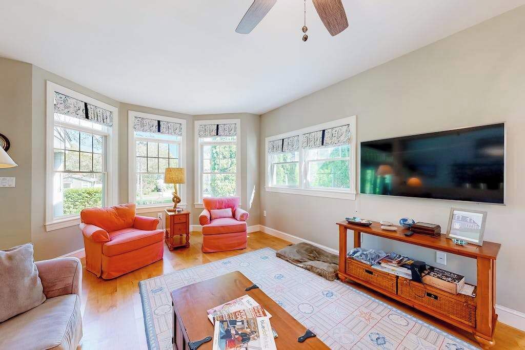 Photo of Livingroom in East Chop