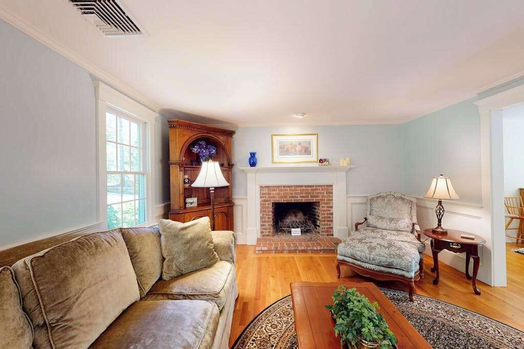 Photo of Livingroom in East Orleans
