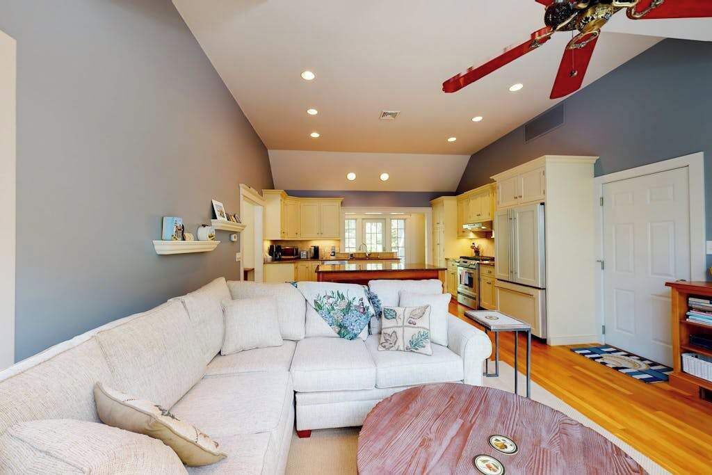 Photo of Livingroom in East Orleans