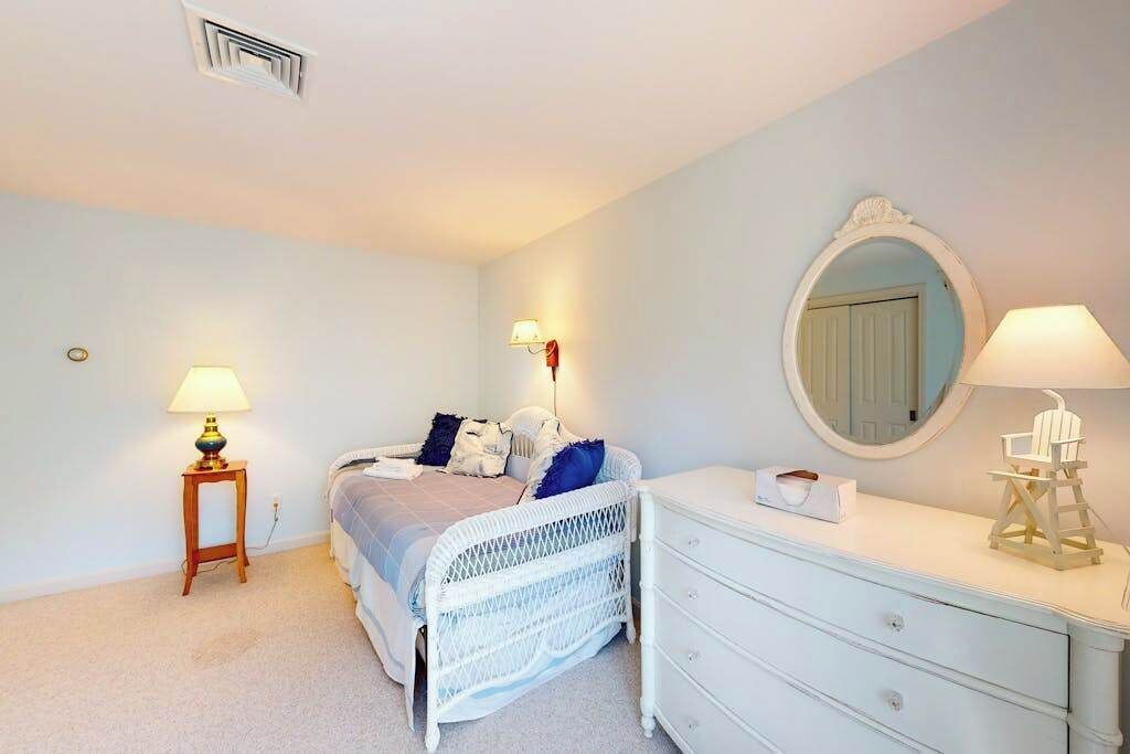 Photo of Bedroom in East Orleans