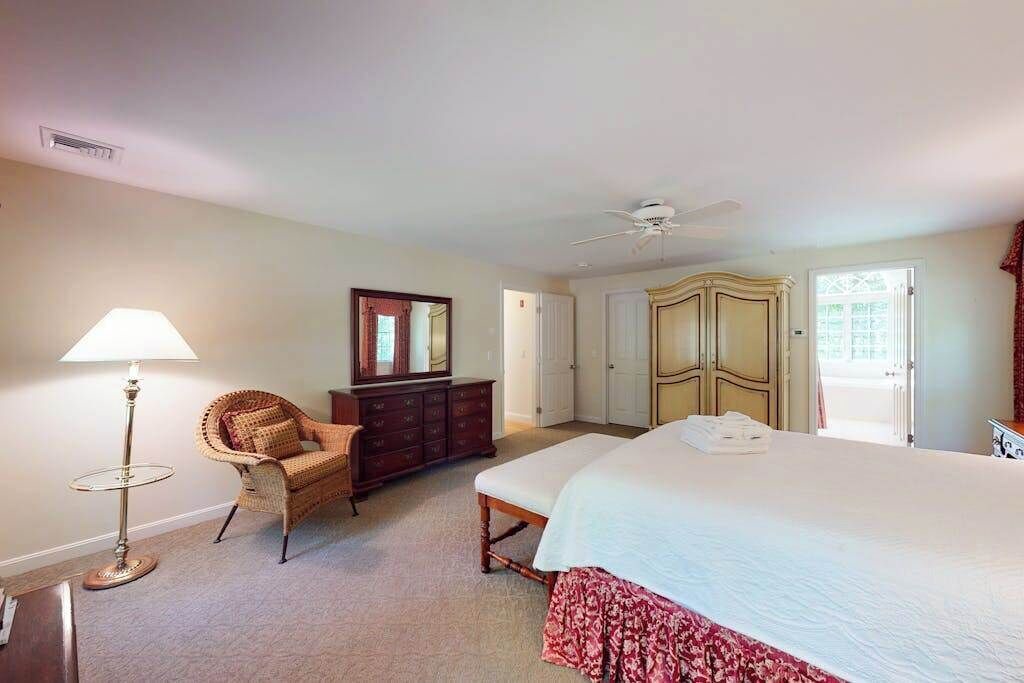 Photo of Bedroom in East Orleans