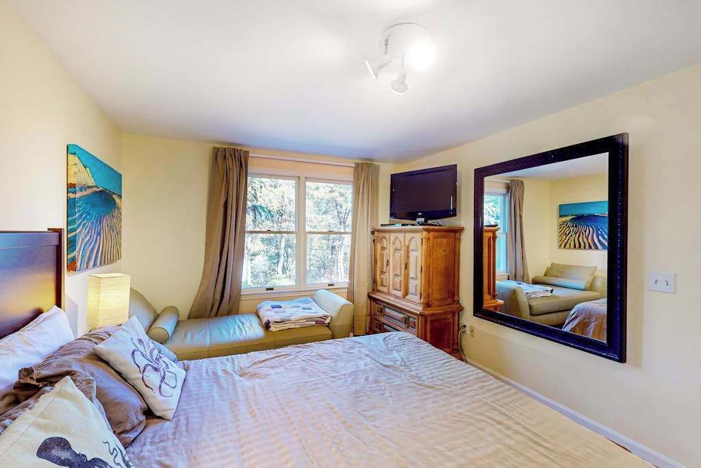 Photo of Bedroom in Truro