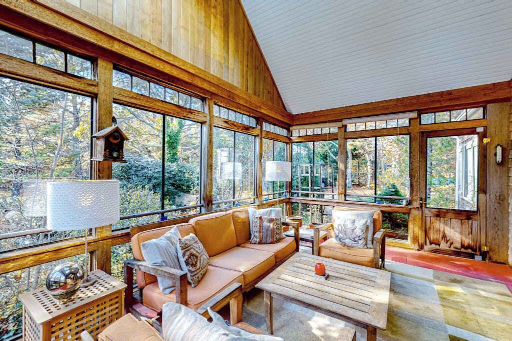 Photo of Livingroom in Truro