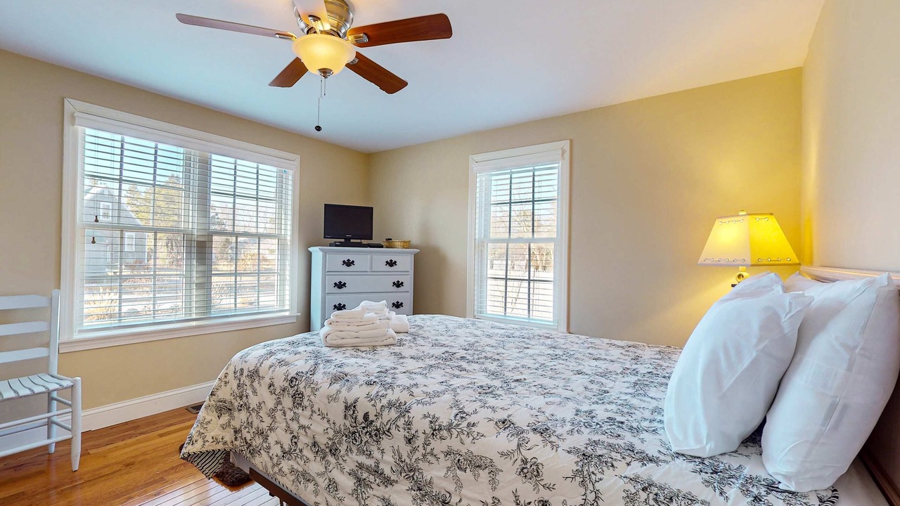 Photo of Bedroom in South Chatham