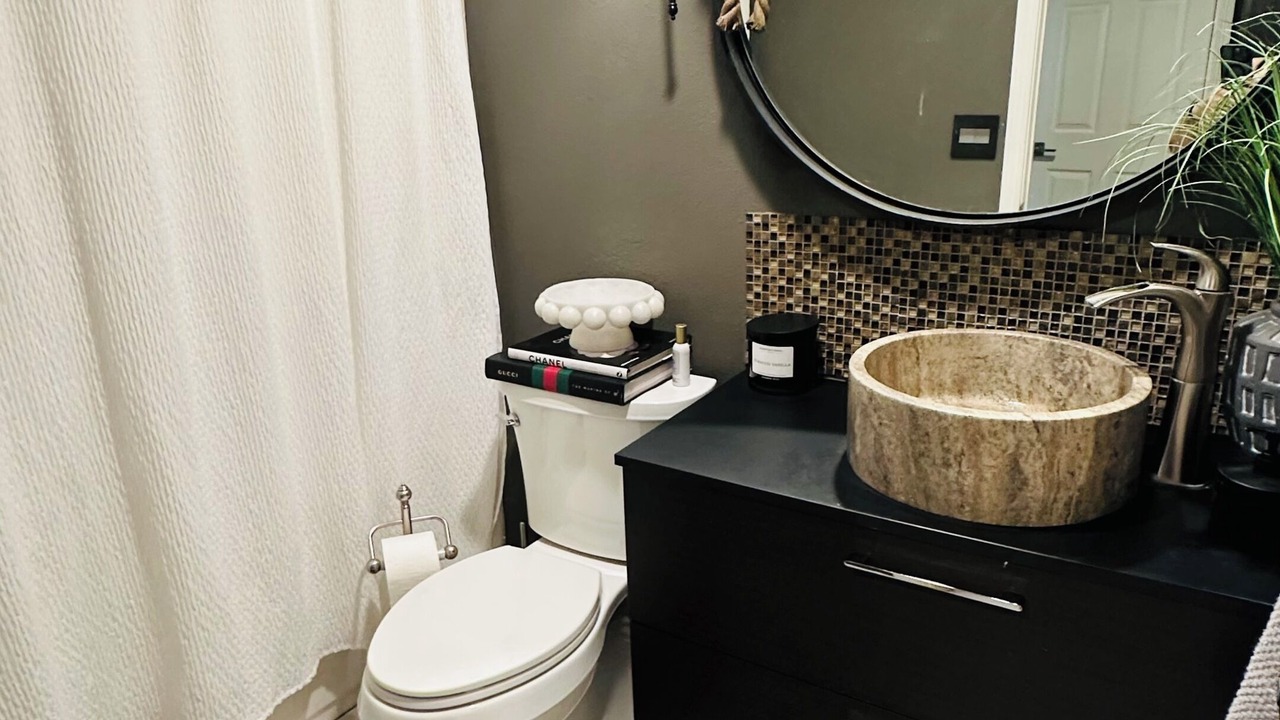 Photo of Bathroom in Simi Valley