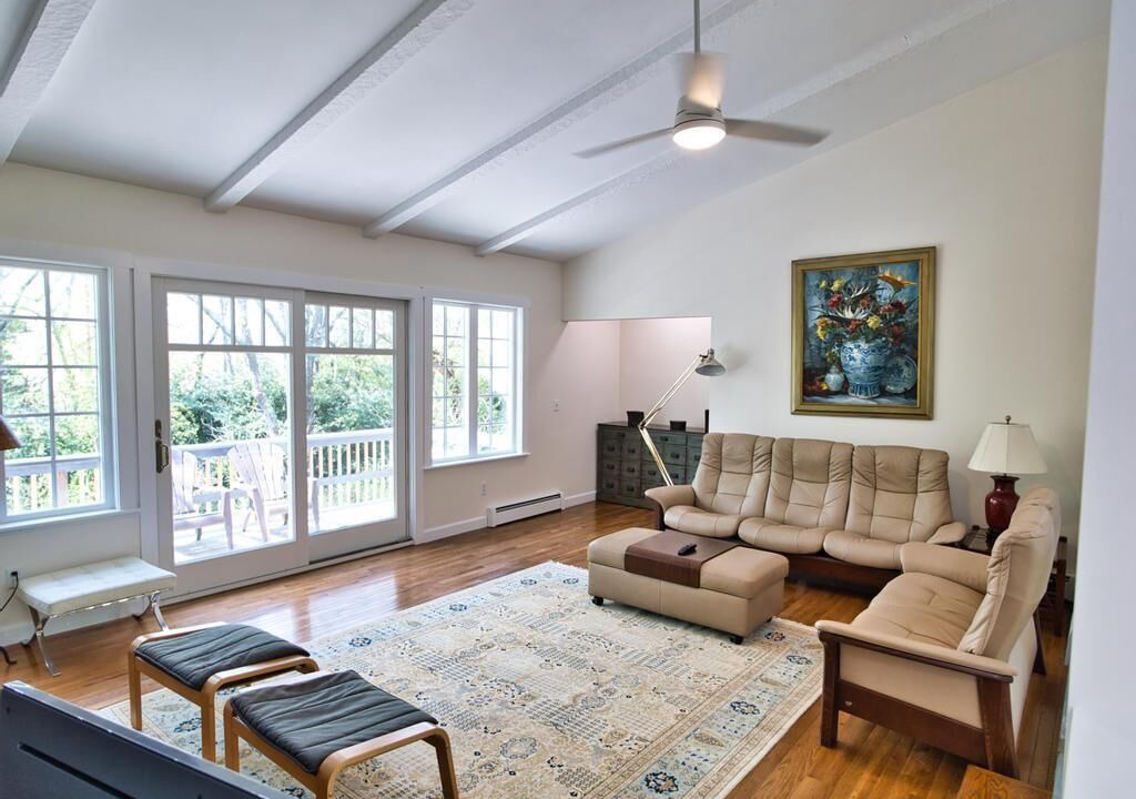Photo of Livingroom in Tiverton