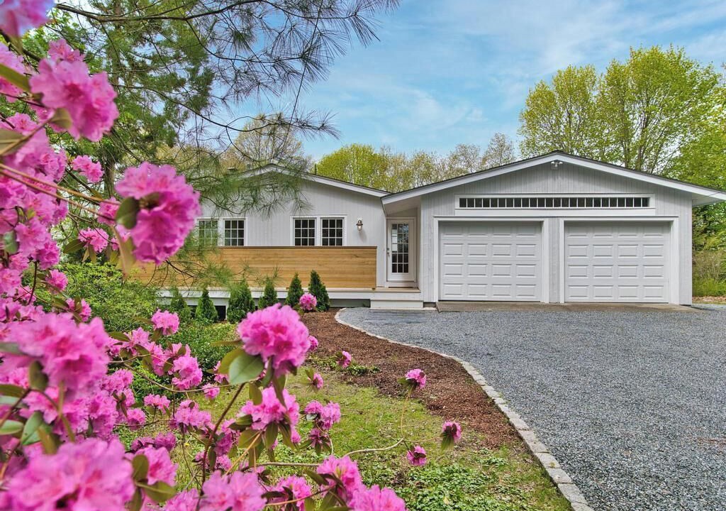Photo of Outdoor in Tiverton