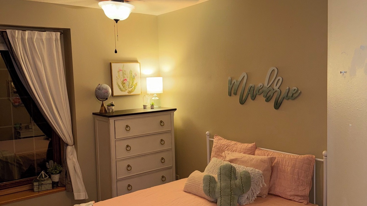 Photo of Bedroom in West Salem