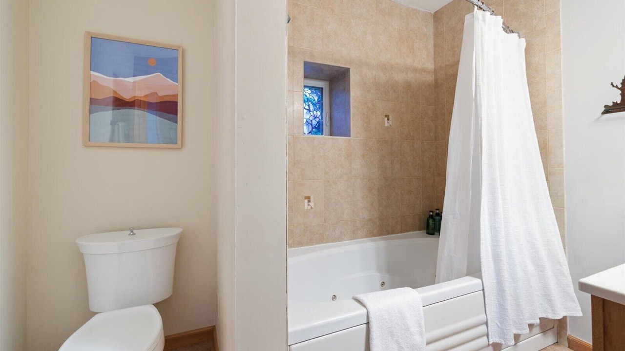 Photo of Bathroom in Biwabik