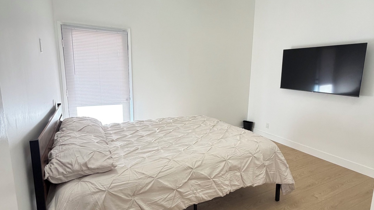 Photo of Bedroom in Van Nuys