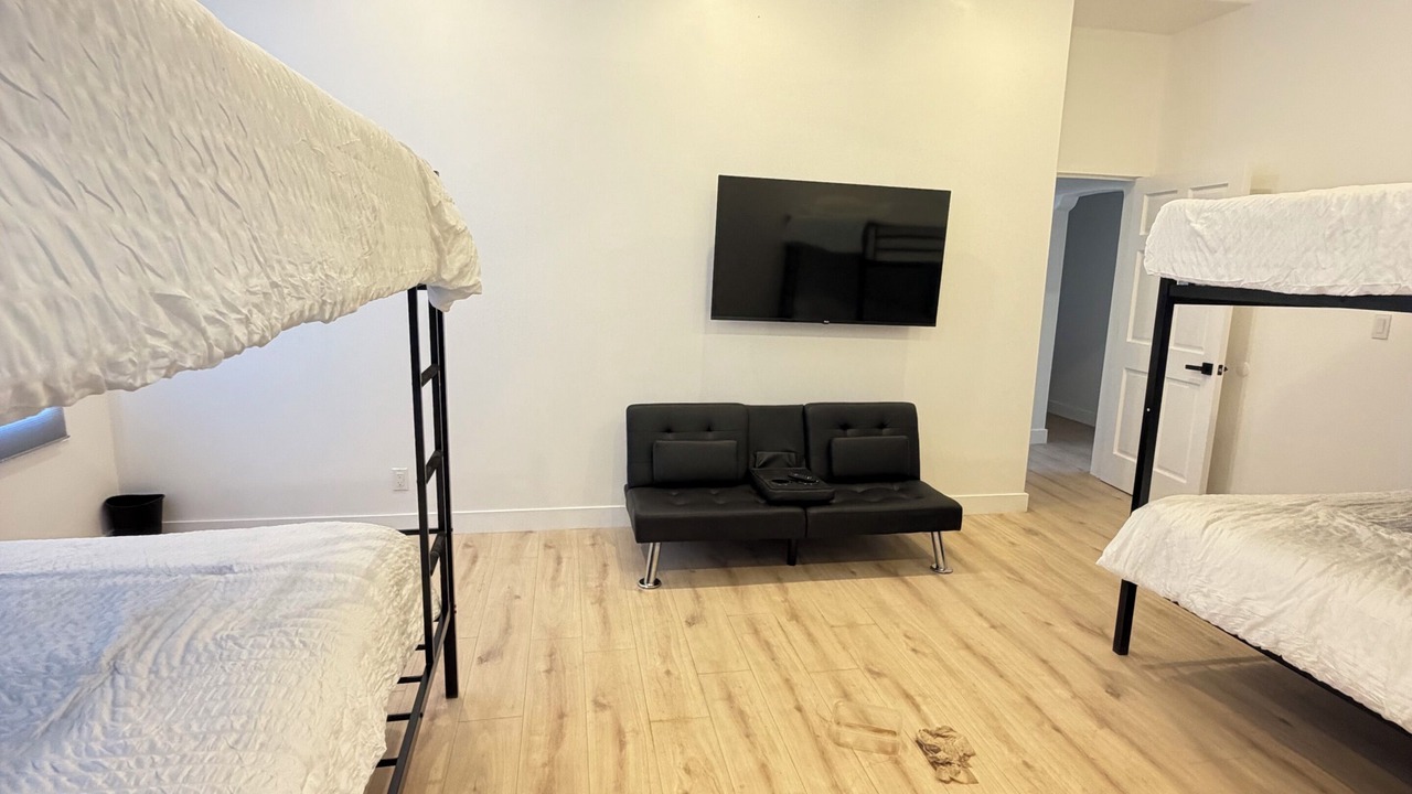 Photo of Bedroom in Van Nuys